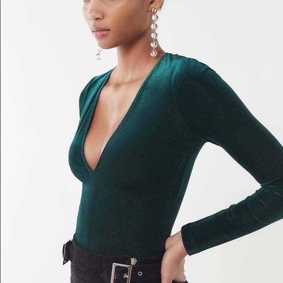 Urban Outfitters Green Glitter Vneck Velvet Top - Picture 2 of 5